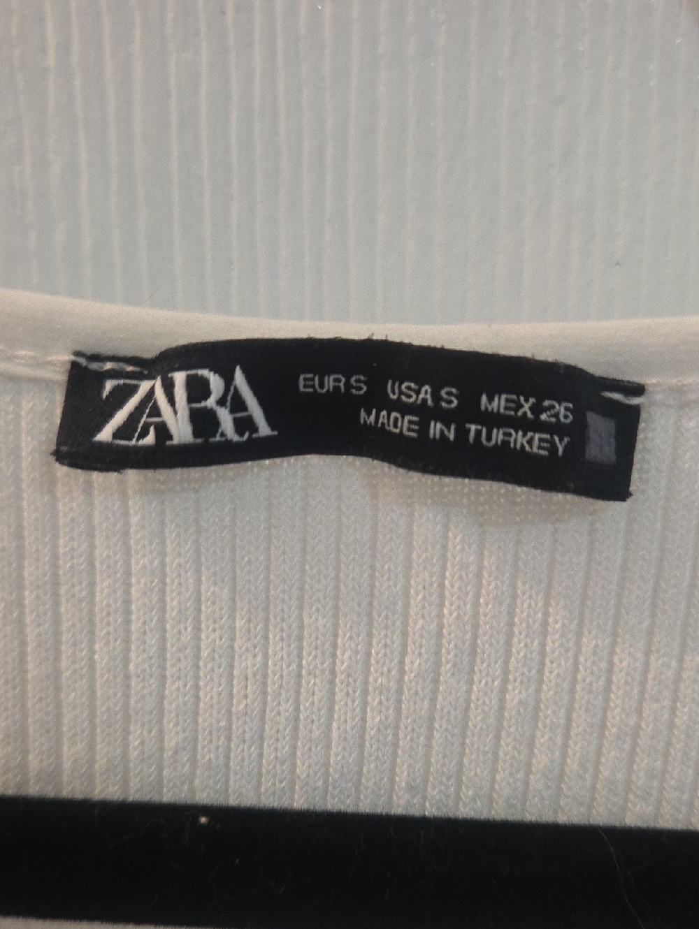 Zara Ribbed White Button-up Tee - Picture 2 of 2